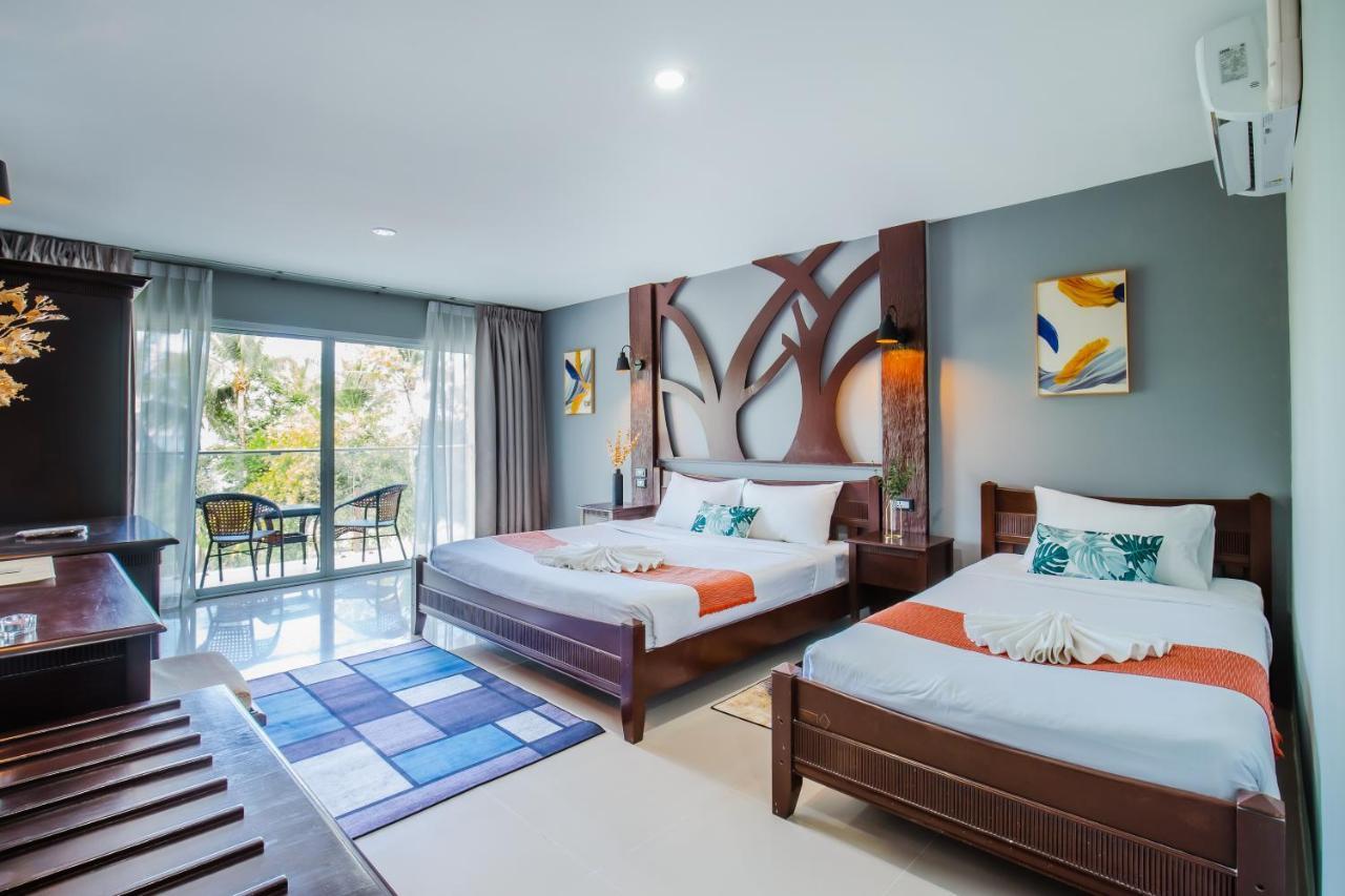 Time Out Hotel Patong Exterior foto