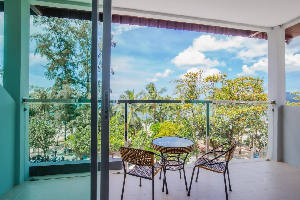 Time Out Hotel Patong Exterior foto